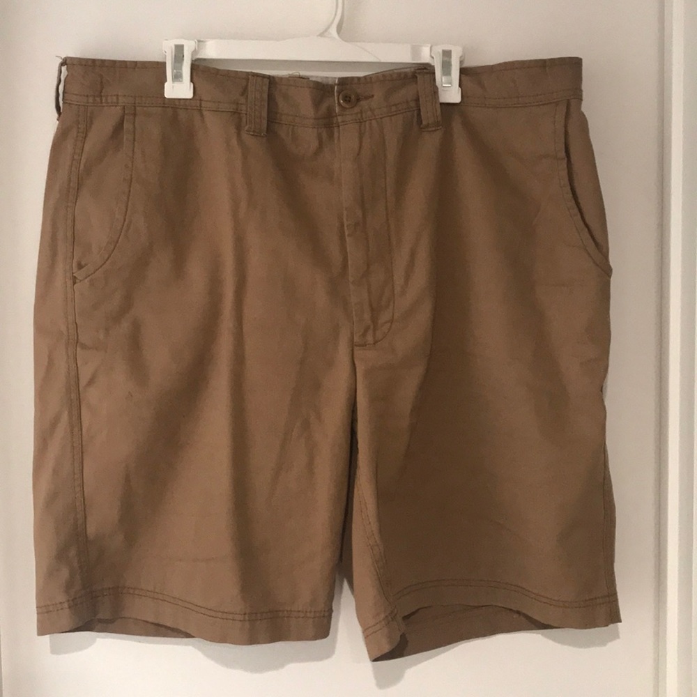 St Johns Bay. Brown Shorts